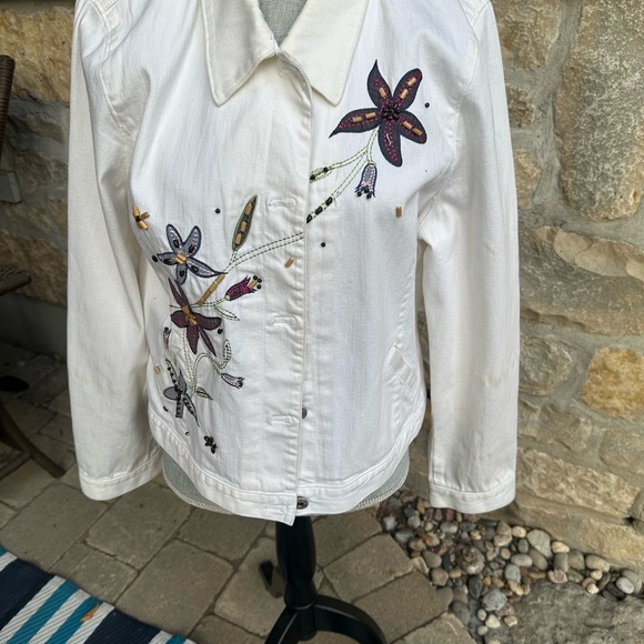 BN White Jacket embroidered and Beaded - Picture 2 of 10